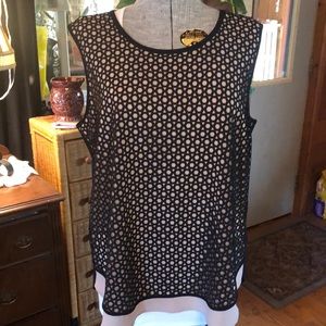 Ladies sleeveless size XL blouse from Roz and Ali